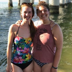 Meet your Posher, Alyssa